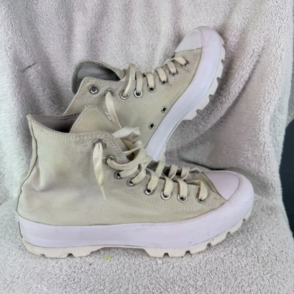 Converse Womens Chuck‎ Taylor All Star Lugged Sneaker Off White Hi Womens 8